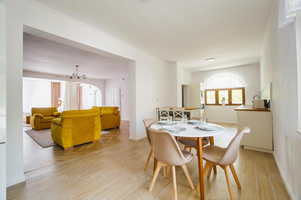 Rya Residence Oradea Eksteriør billede