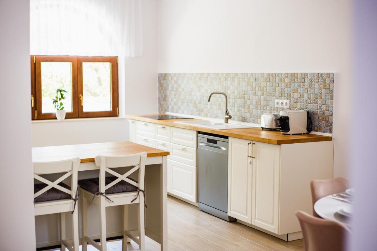 Rya Residence Oradea Eksteriør billede