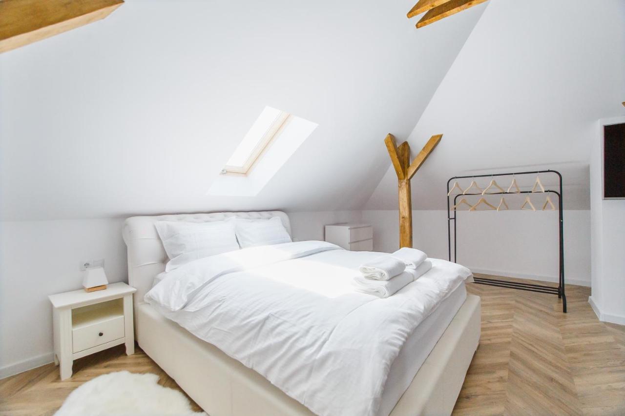 Rya Residence Oradea Eksteriør billede